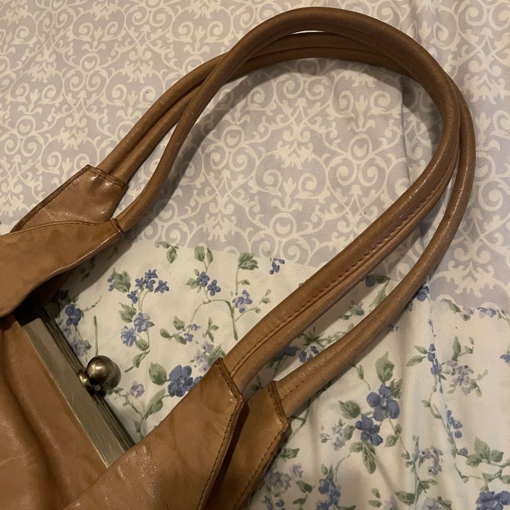 HOBO Tan Leather Hobo Bag with kisslock - Picture 4 of 4